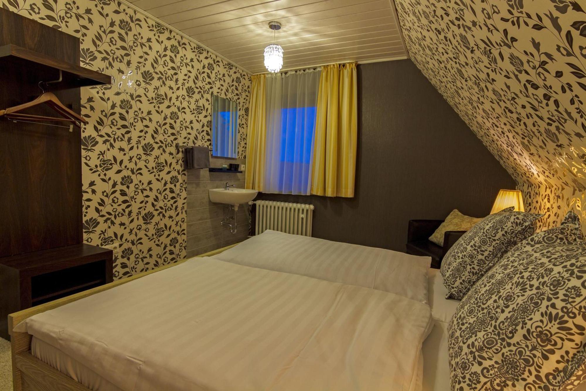 Hotel Palatino Sundern Room photo